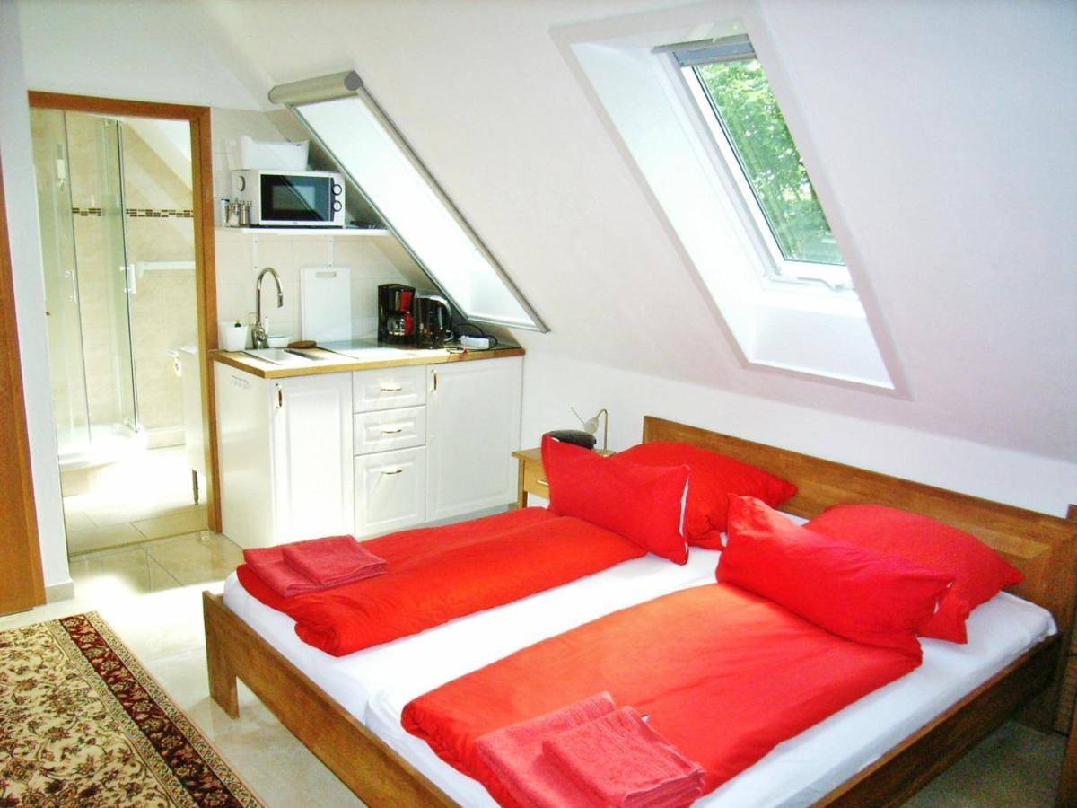 Ostsee Hotel-Pension An Der Lindenallee Bad Doberan Extérieur photo