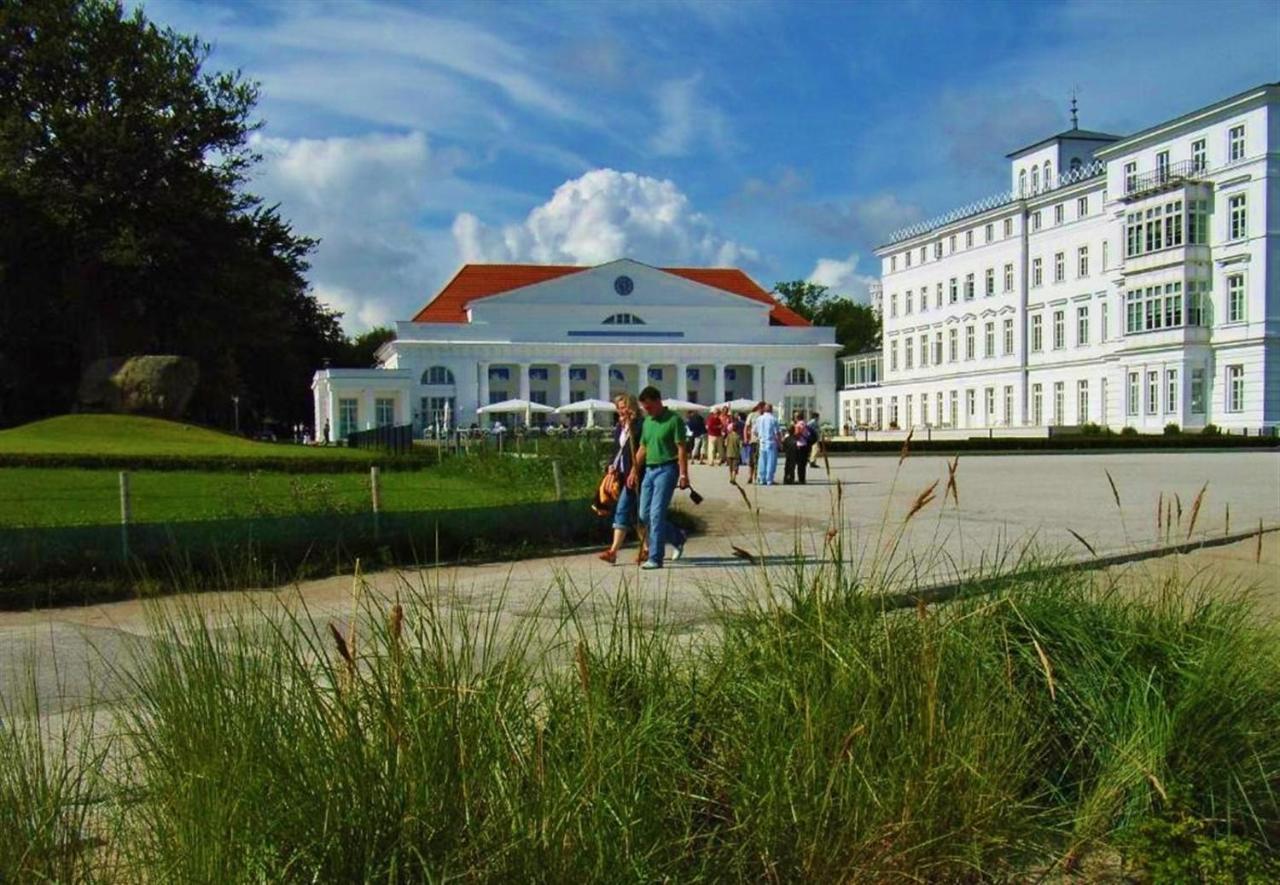 Ostsee Hotel-Pension An Der Lindenallee Bad Doberan Extérieur photo